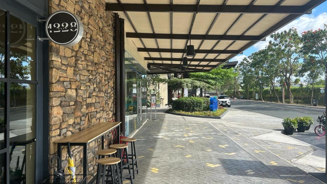 2 Bedroom Free Wifi & Netflix - Circulo Verde, Eastwood Libis, Quezon Apartment *
